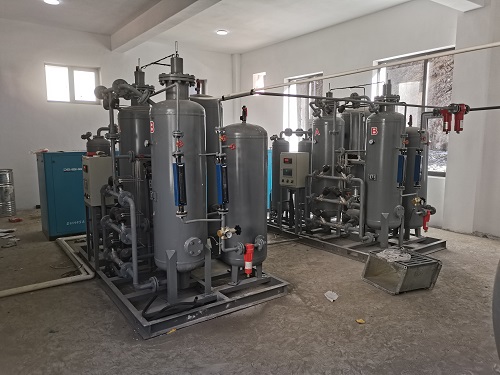 山南浪卡子兩套20立方雙機(jī)組彌散制氧機(jī)安裝調(diào)試成功！