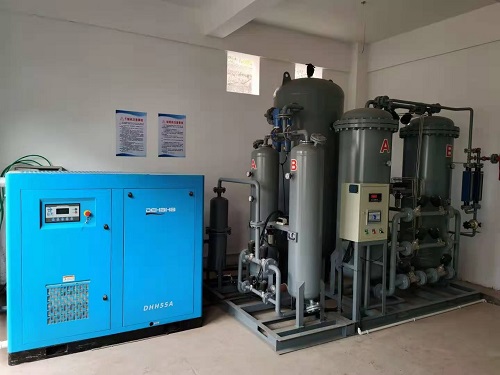 昌都市30立方帶沖瓶制氧機安裝調(diào)試成功！驗收完成